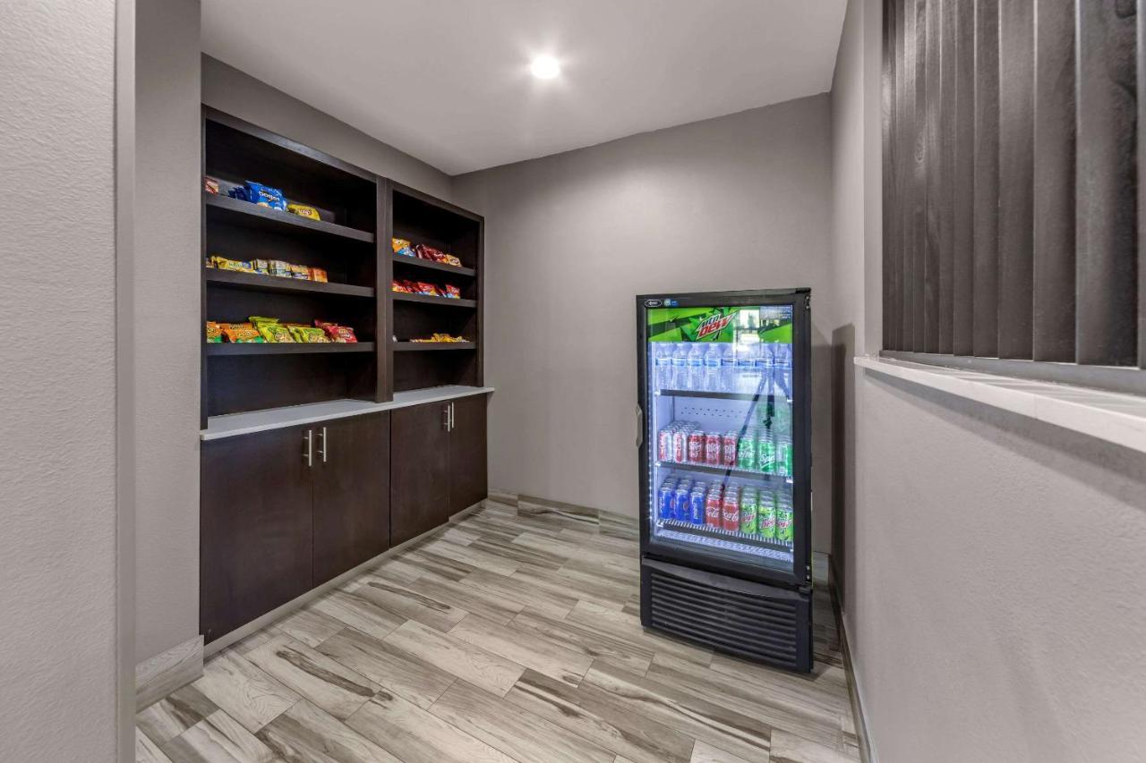 Garner Hotel Oklahoma City - Quail Springs By Ihg Экстерьер фото