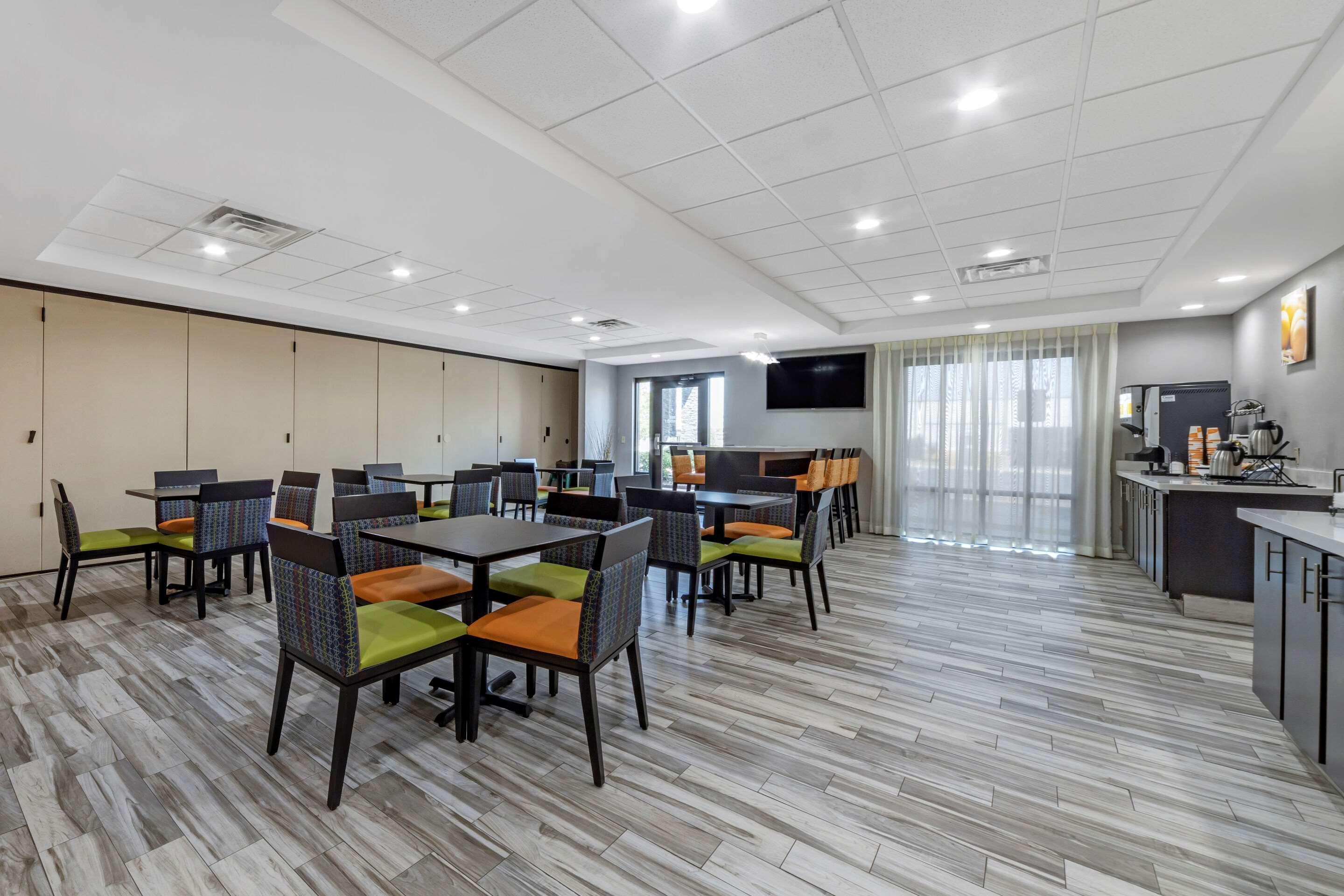 Garner Hotel Oklahoma City - Quail Springs By Ihg Экстерьер фото