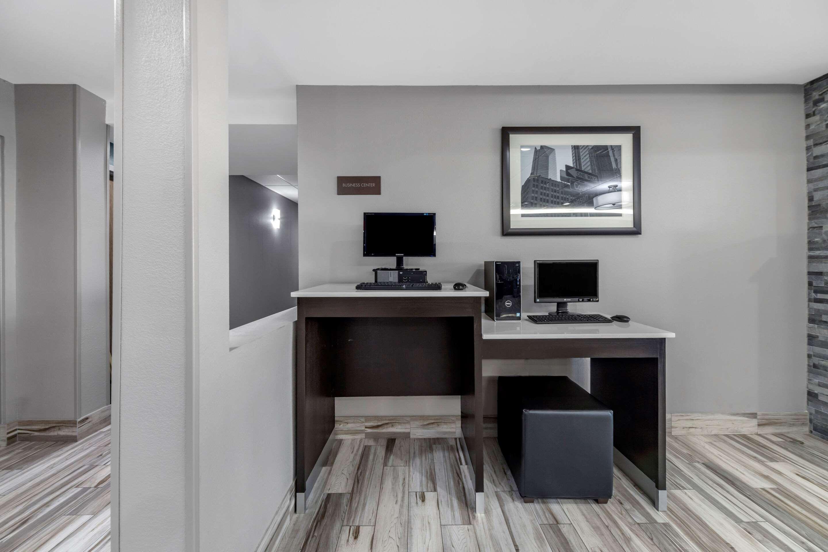 Garner Hotel Oklahoma City - Quail Springs By Ihg Экстерьер фото
