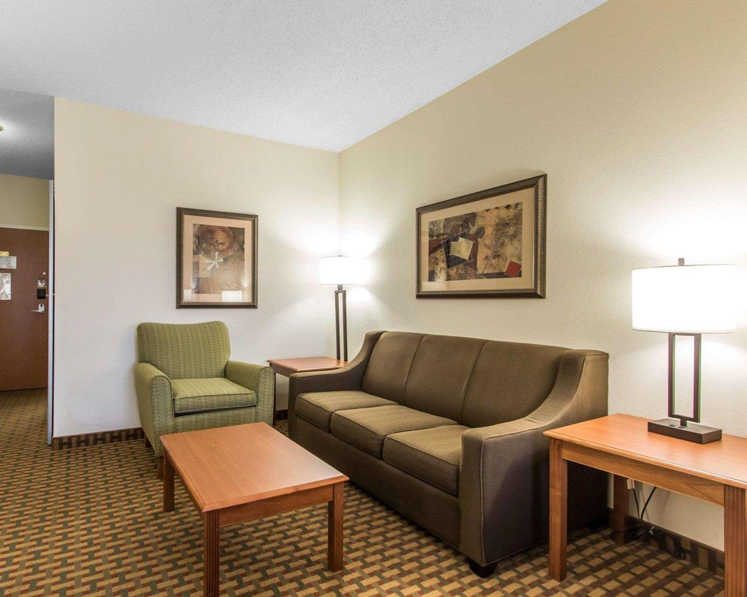 Garner Hotel Oklahoma City - Quail Springs By Ihg Экстерьер фото