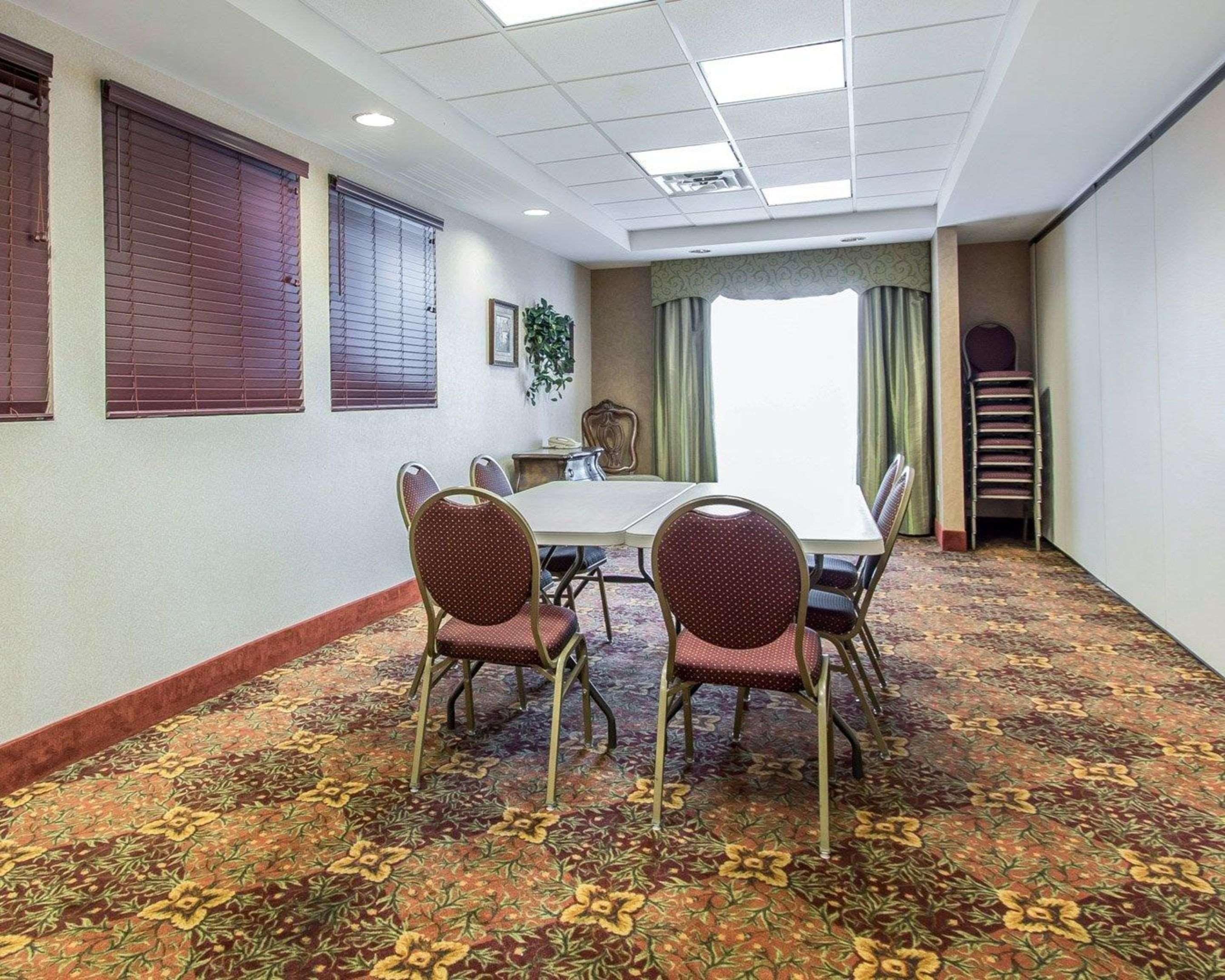 Garner Hotel Oklahoma City - Quail Springs By Ihg Экстерьер фото